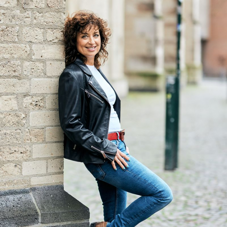 Isabel Varell - Die guten alten Zeiten sind jetzt